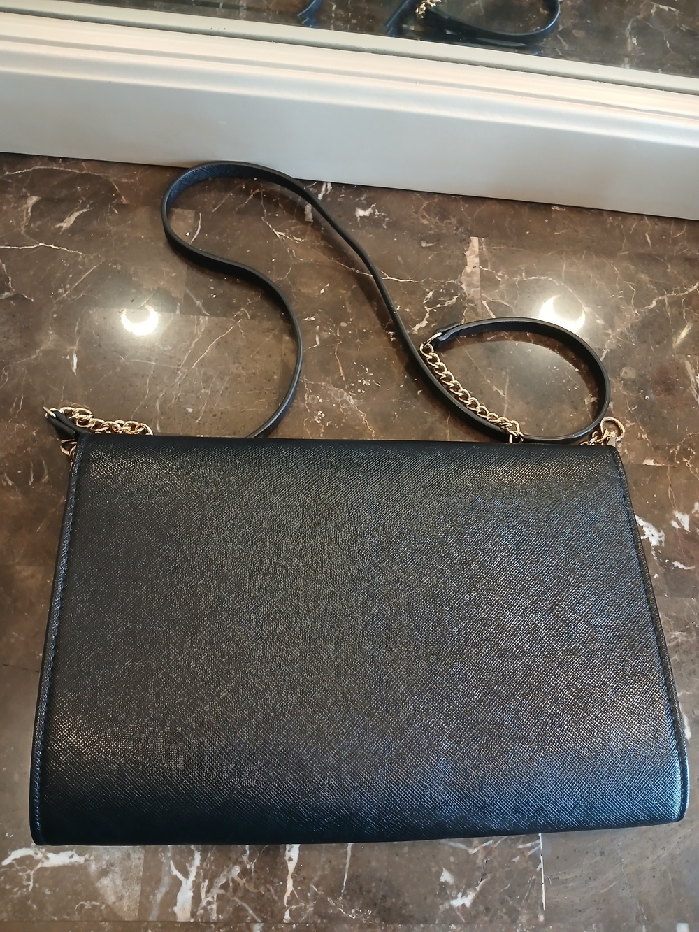 H&M Black Crossbody Bag with Gold Chain Detail - Picture 3 of 11